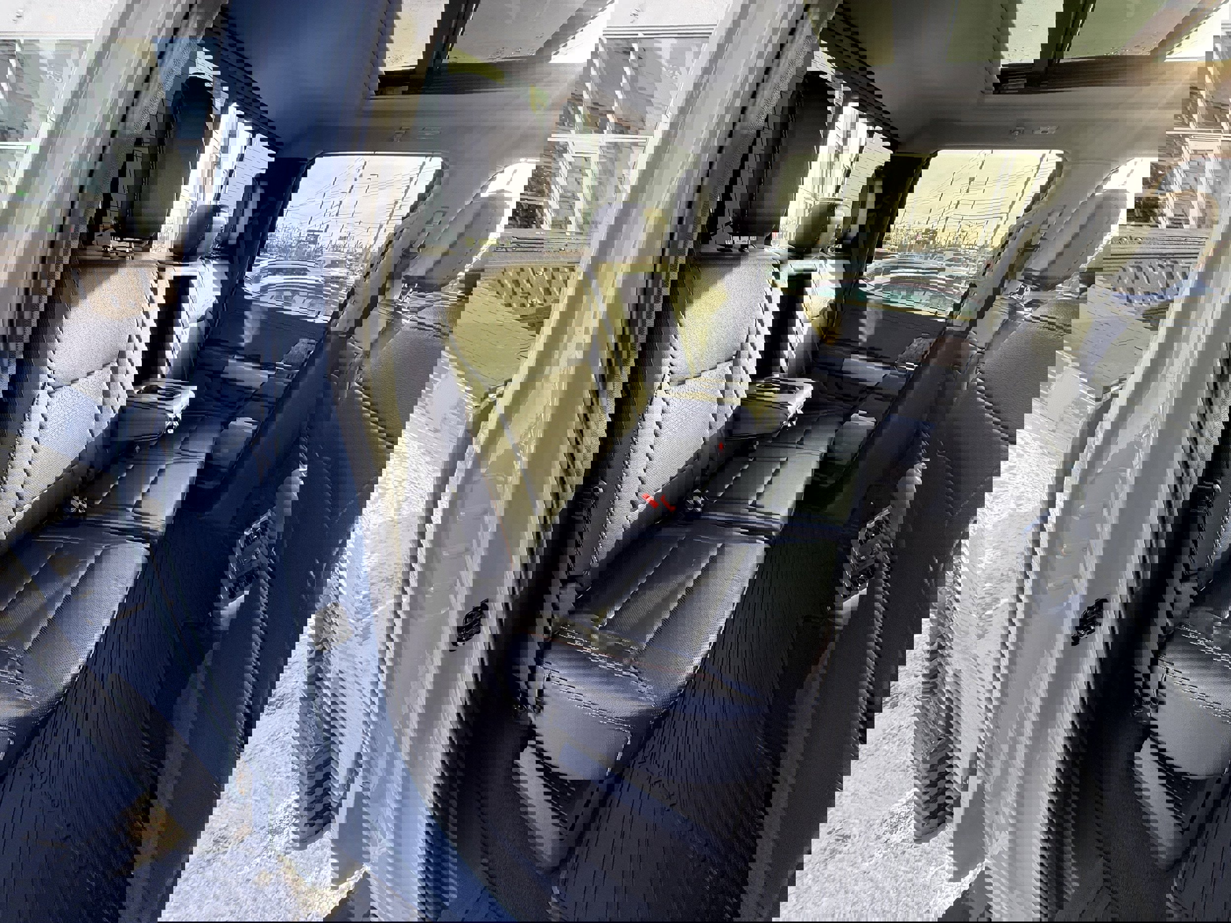 Used 2024 Ford F250 Lariat w/ Lariat Ultimate Package image 38