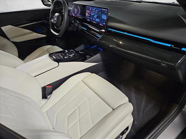 Certified 2024 BMW 530i 530i w/ Premium Package image 20