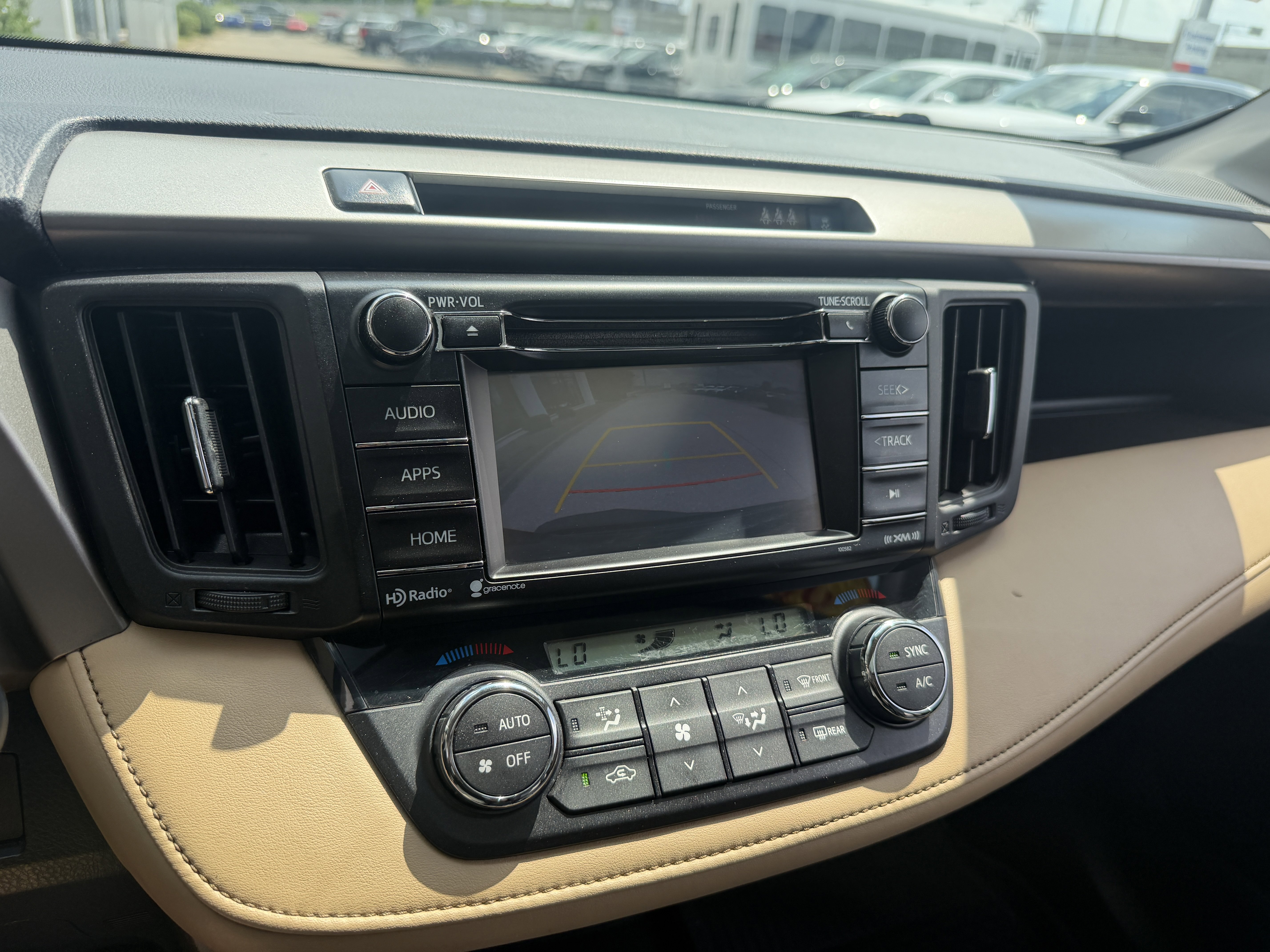 Used 2017 Toyota RAV4 XLE FWD image 41