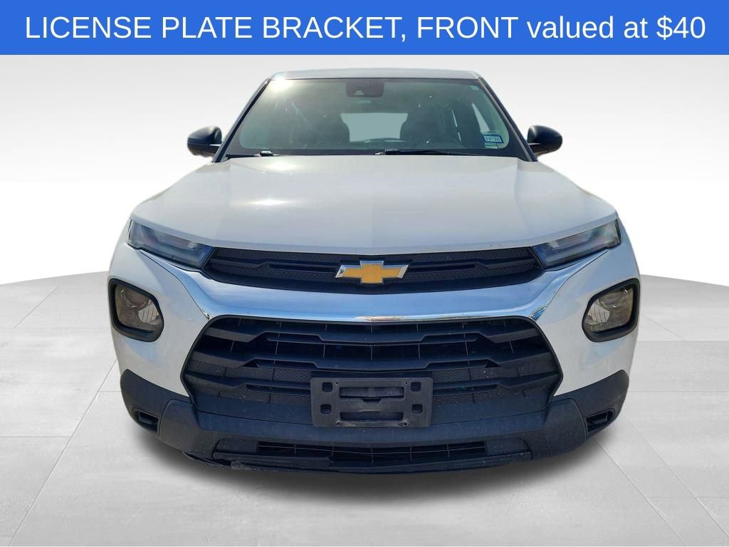 Used 2023 Chevrolet TrailBlazer LS image 2