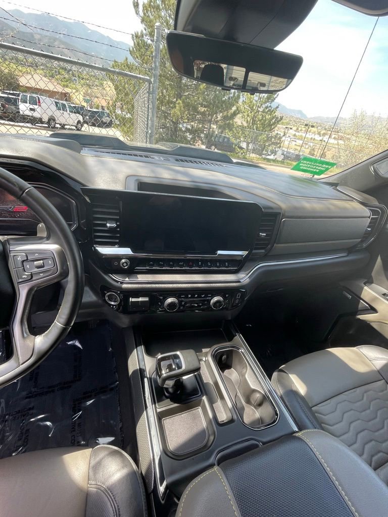 Used 2024 Chevrolet Silverado 1500 ZR2 w/ Technology Package image 8