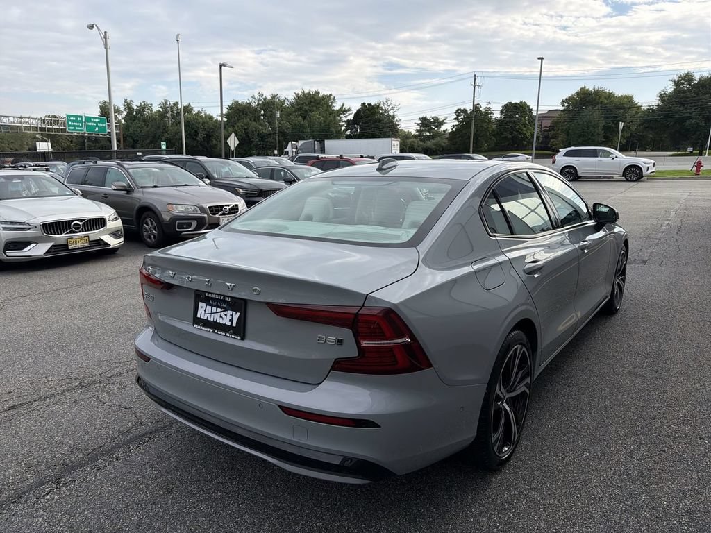Certified 2024 Volvo S60 B5 Plus w/ Climate Package AWD/4WD image 8
