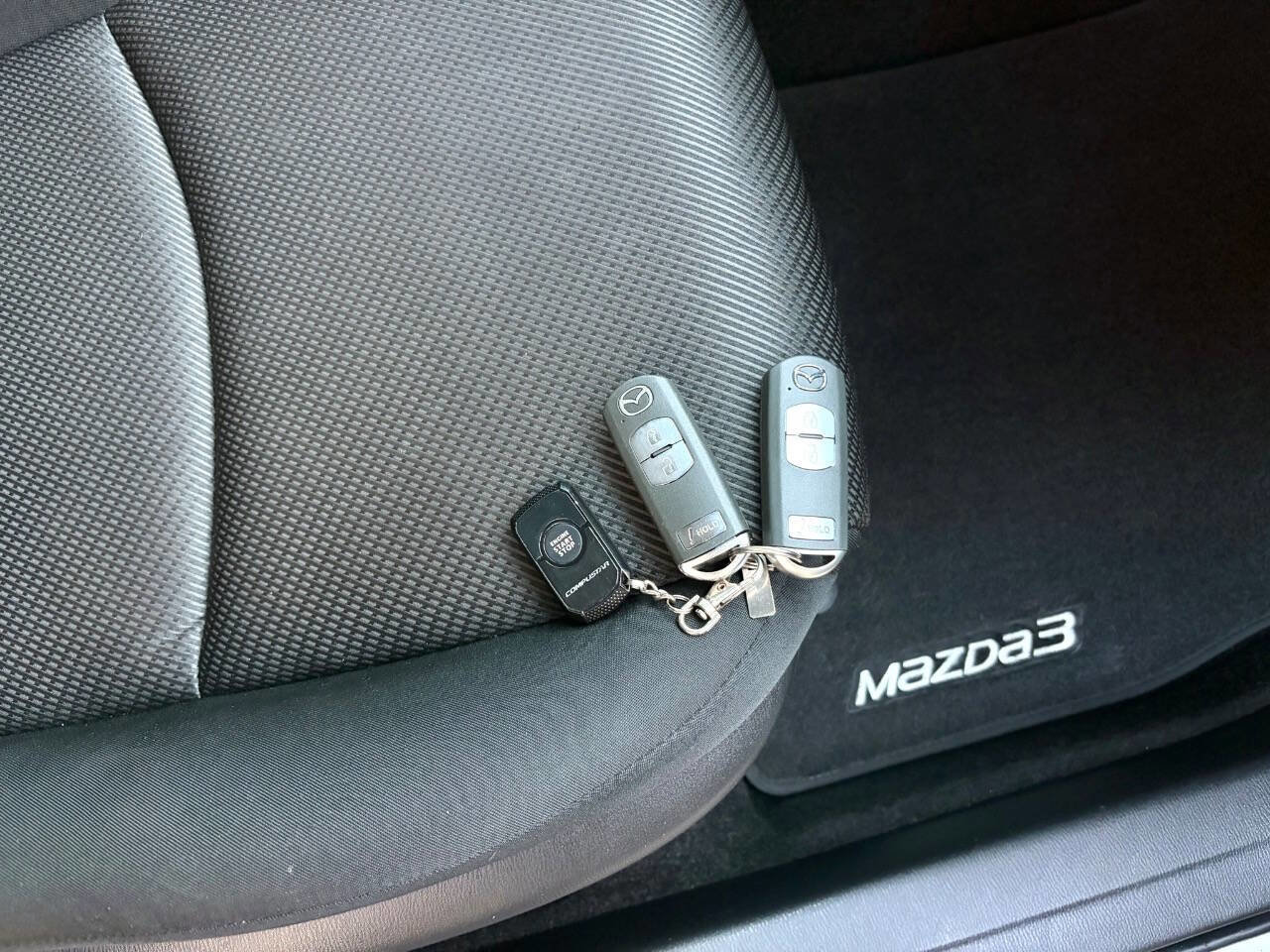 Used 2018 MAZDA MAZDA3 Sport FWD image 33