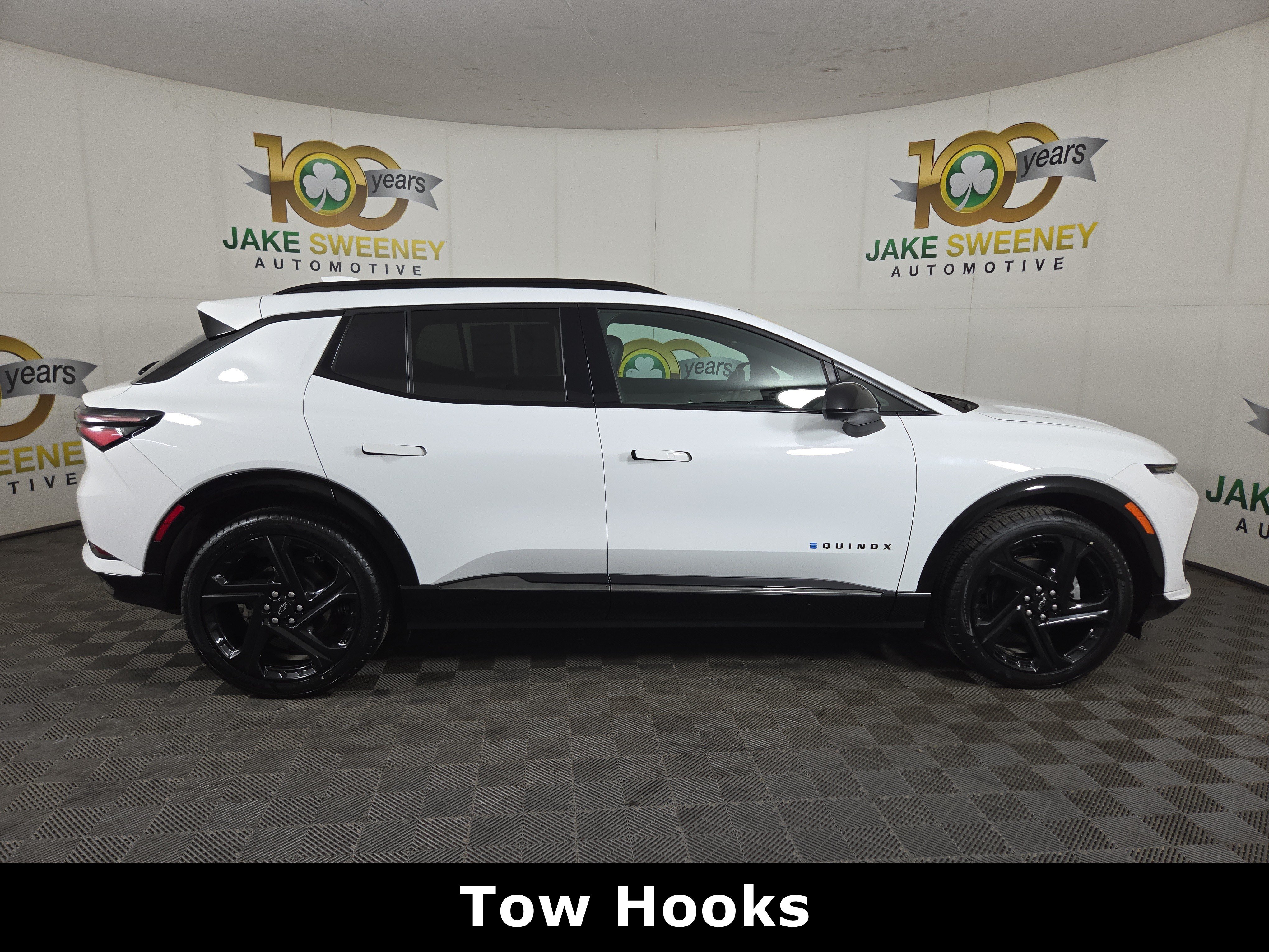 Used 2024 Chevrolet Equinox EV RS FWD image 10