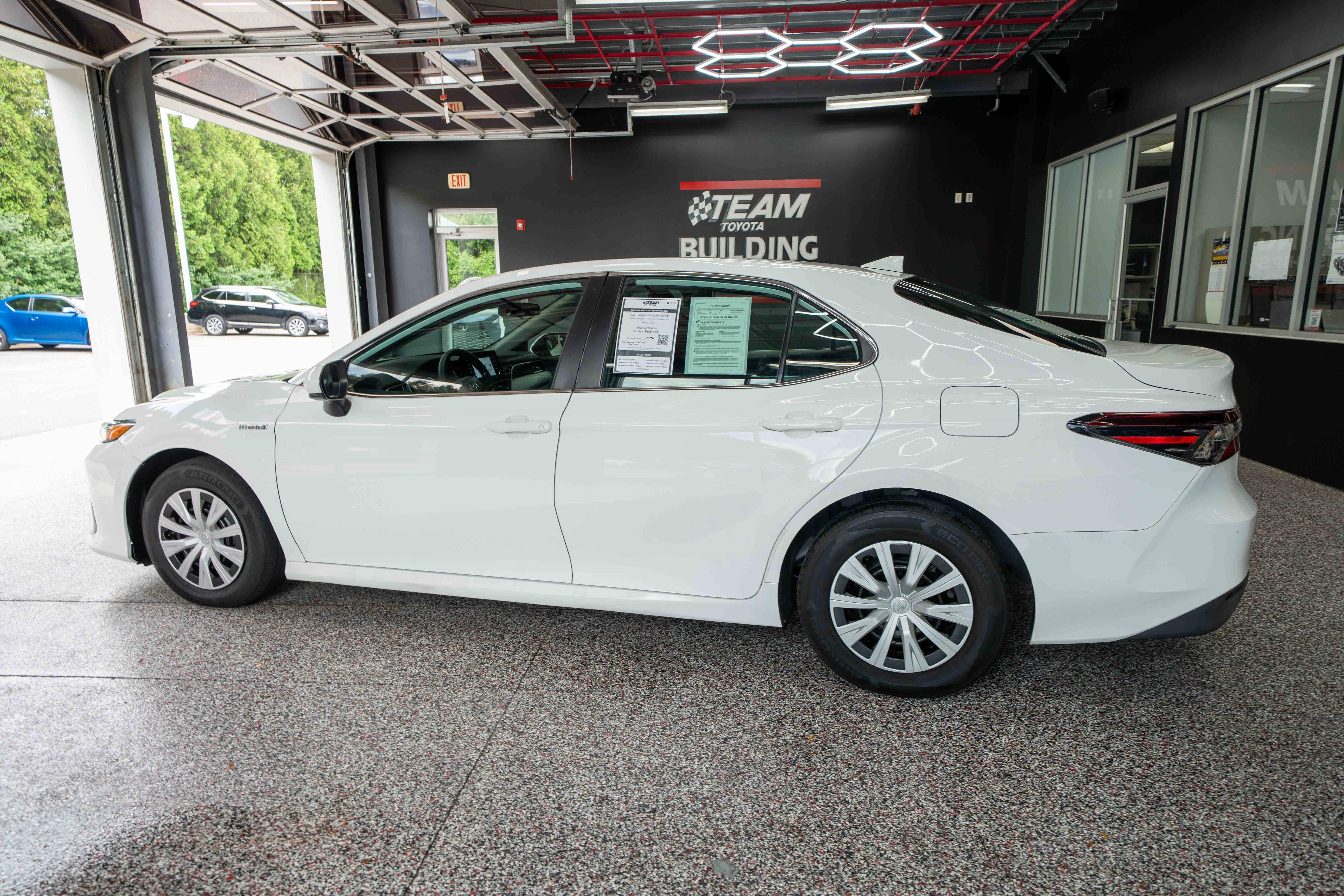 Used 2021 Toyota Camry LE FWD image 2