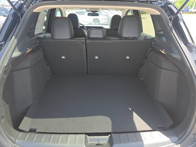 New 2026 Nissan Kicks SR w/ Cold Weather Package AWD/4WD image 18