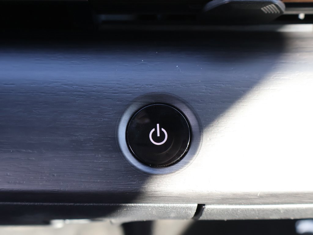 Used 2023 Nissan Ariya AWD image 43