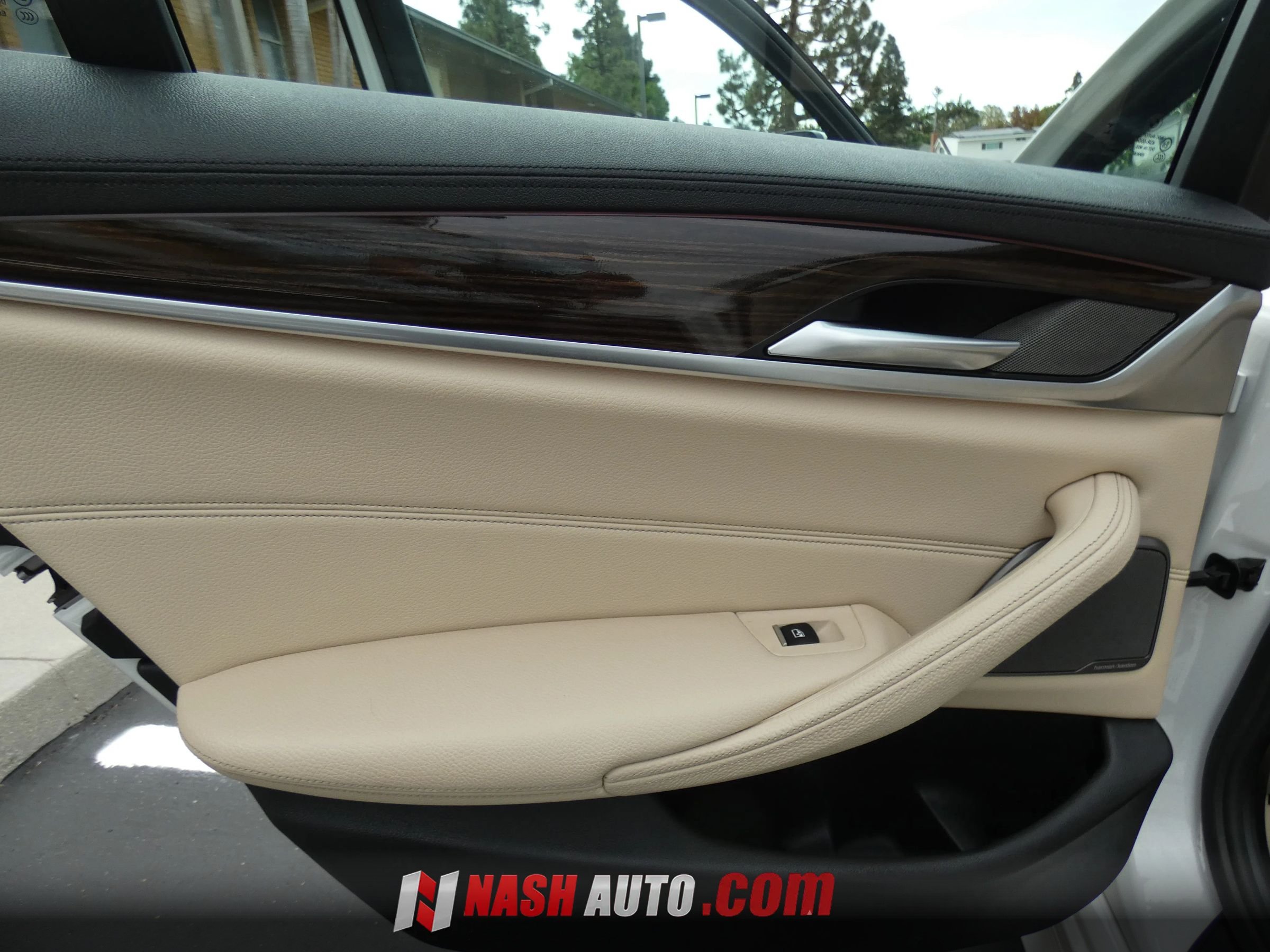 Used 2017 BMW 540i RWD image 45