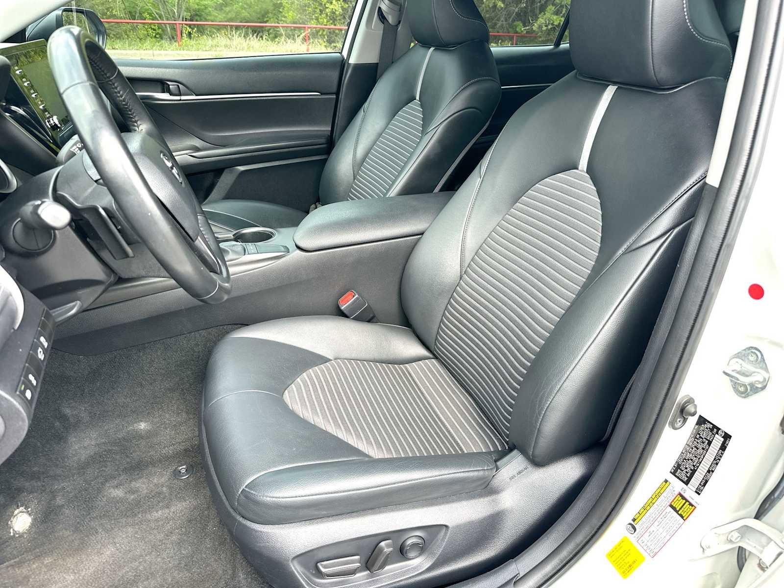 Used 2023 Toyota Camry SE image 17