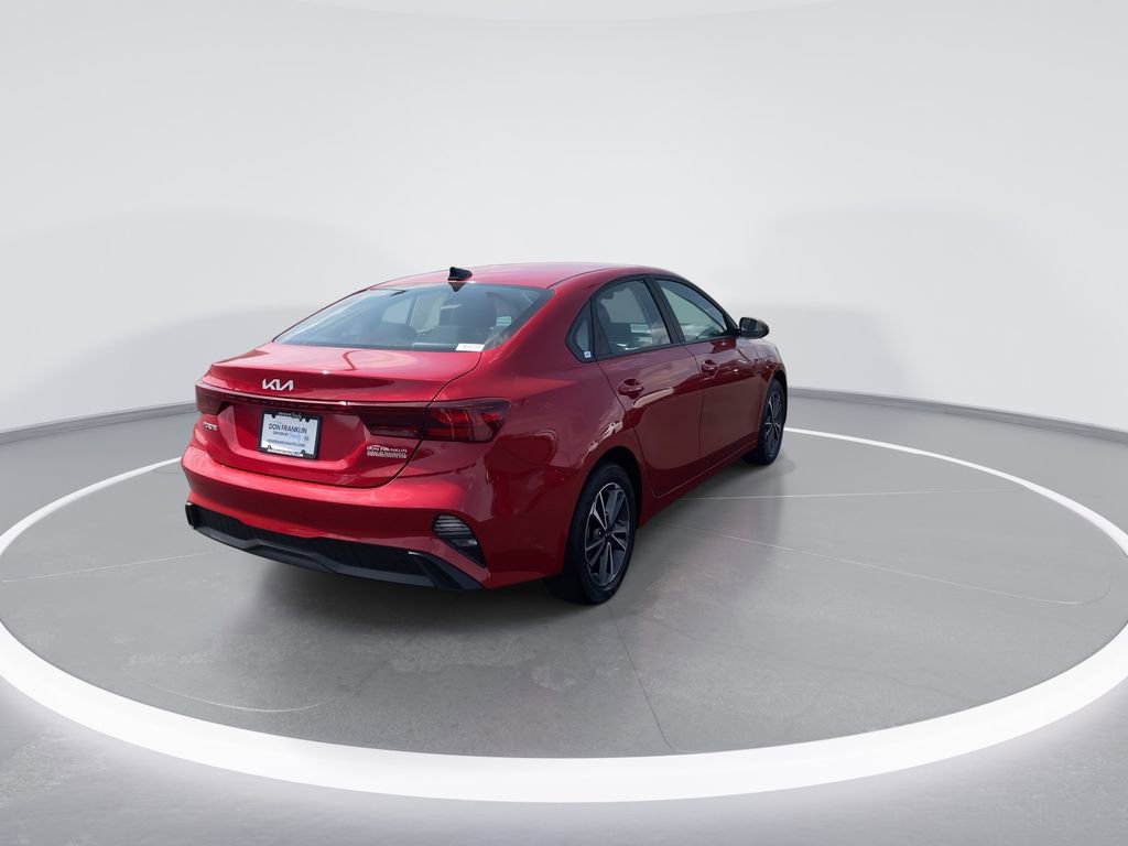 Used 2022 Kia Forte LXS image 8