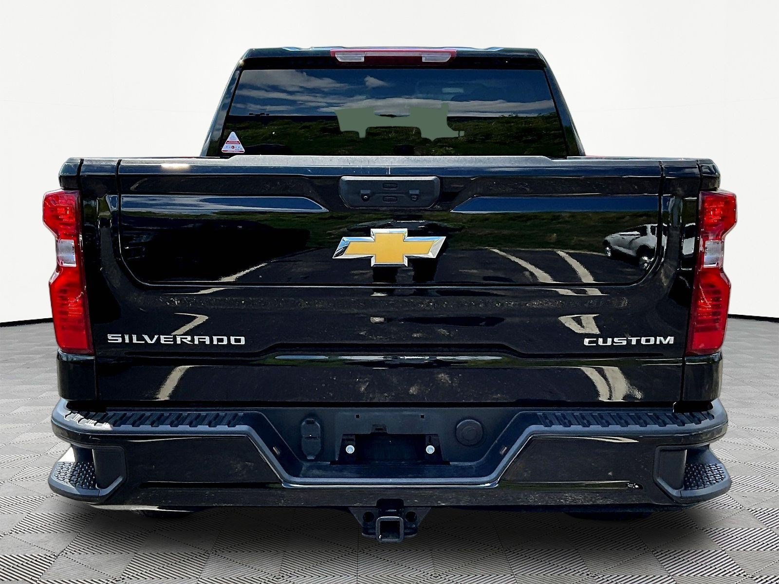 Used 2024 Chevrolet Silverado 1500 Custom AWD/4WD image 5