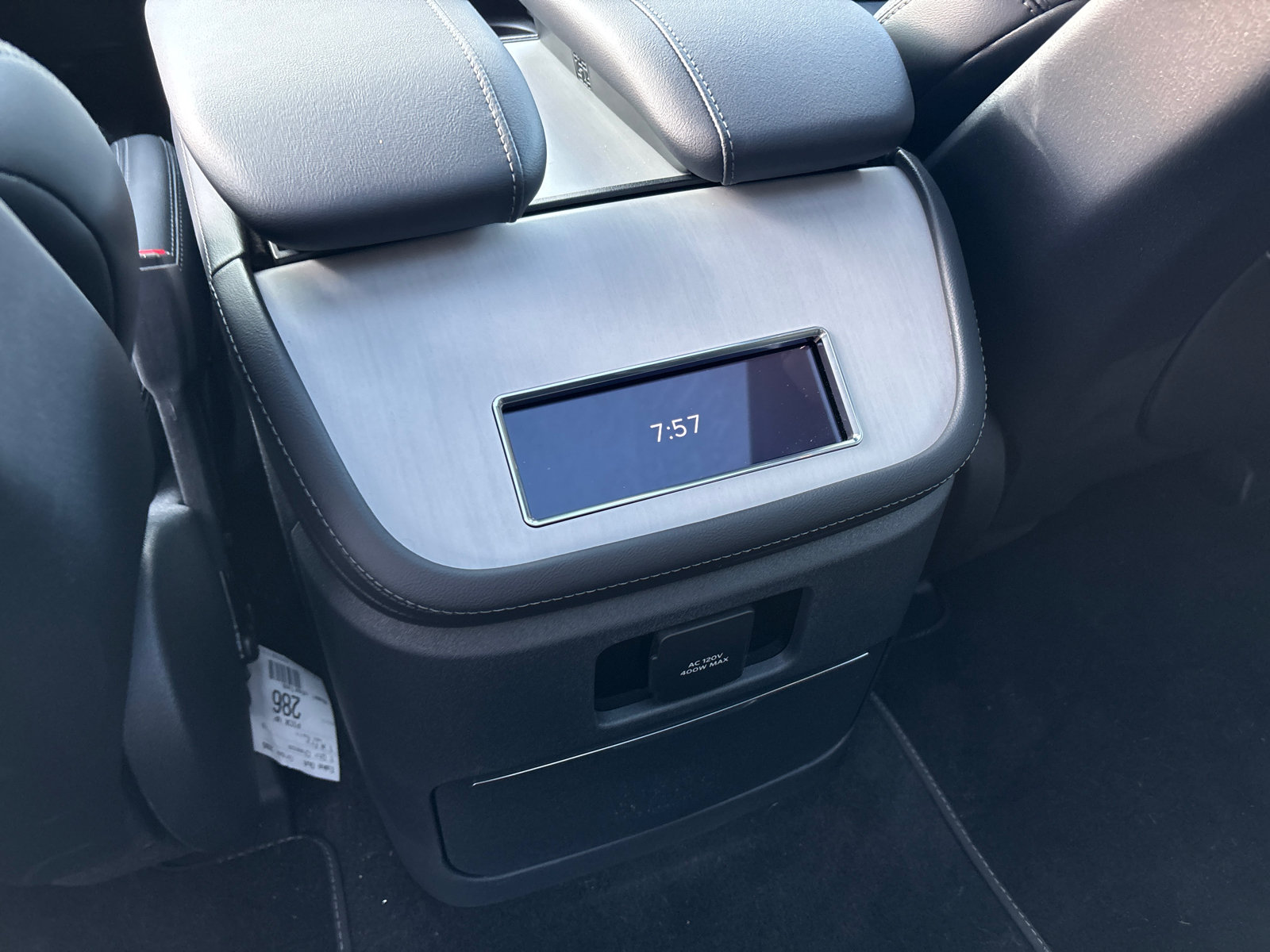 New 2026 Lincoln Navigator Reserve w/ Jet Appearance Package AWD/4WD image 32