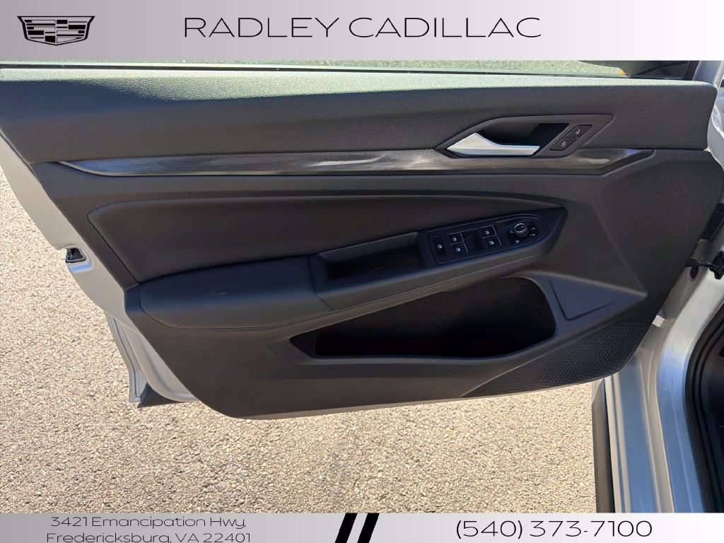 Used 2024 Volkswagen GTI SE FWD image 4