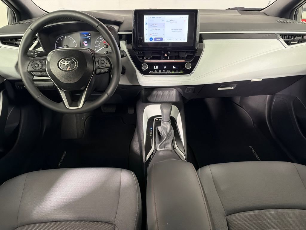 Used 2025 Toyota Corolla SE image 22