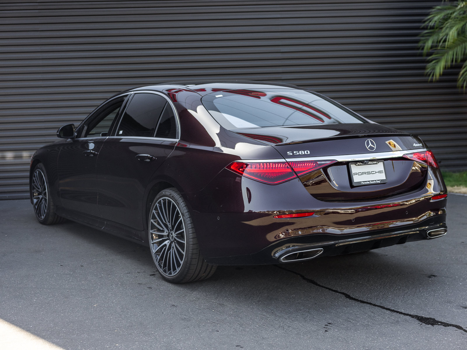 Used 2021 Mercedes-Benz S 580 4MATIC Sedan image 3