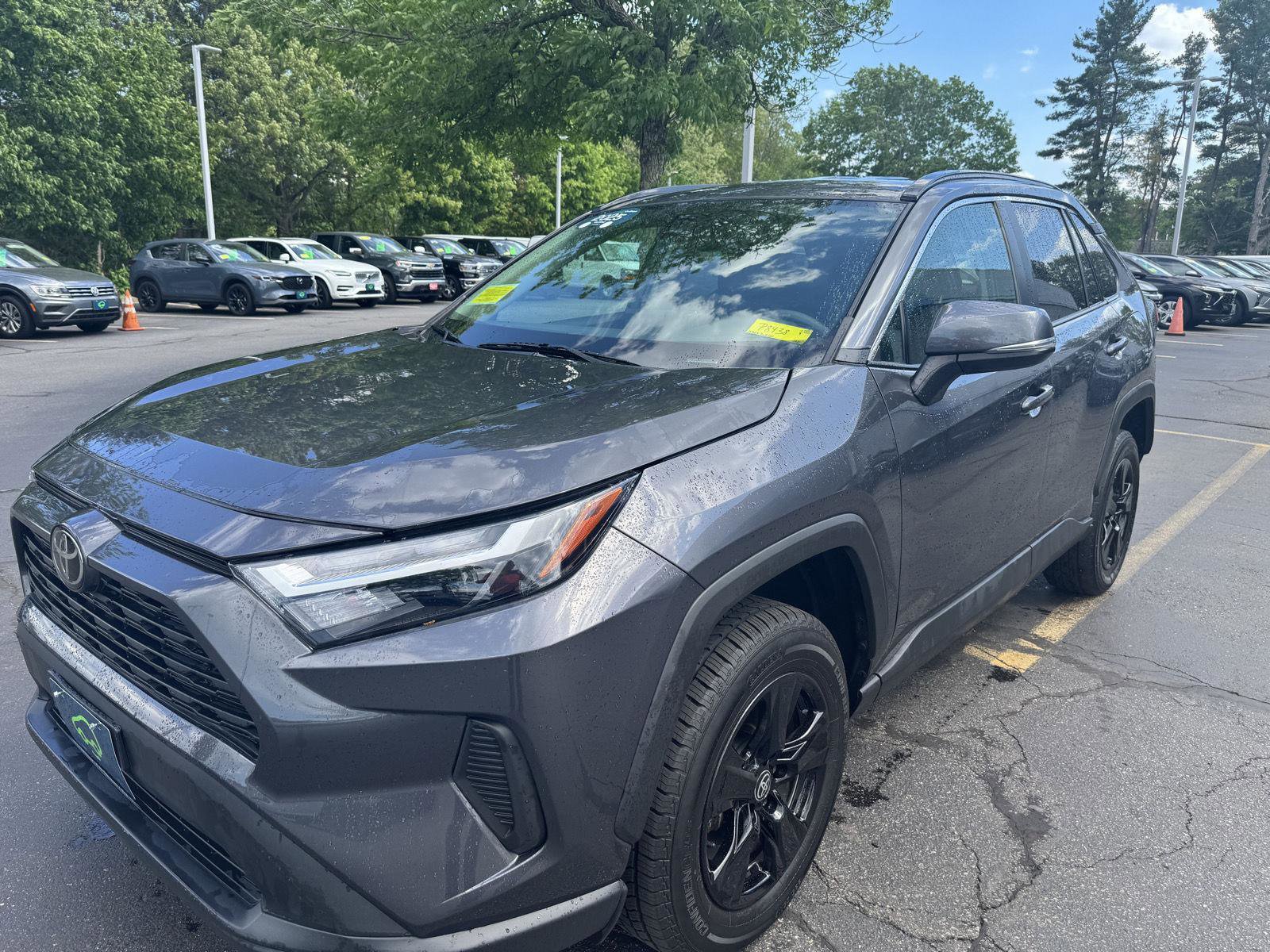 Used 2025 Toyota RAV4 XLE AWD/4WD image 3