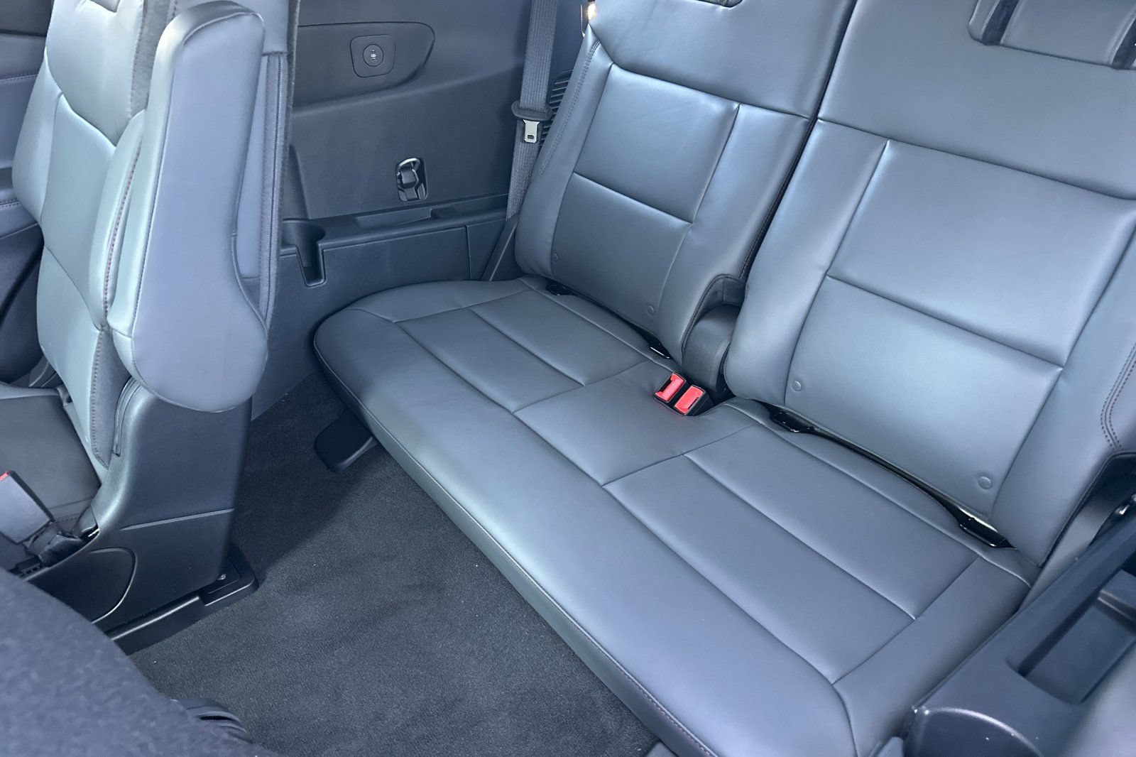 New 2026 Ford Explorer Active w/ Active Comfort Package RWD image 14