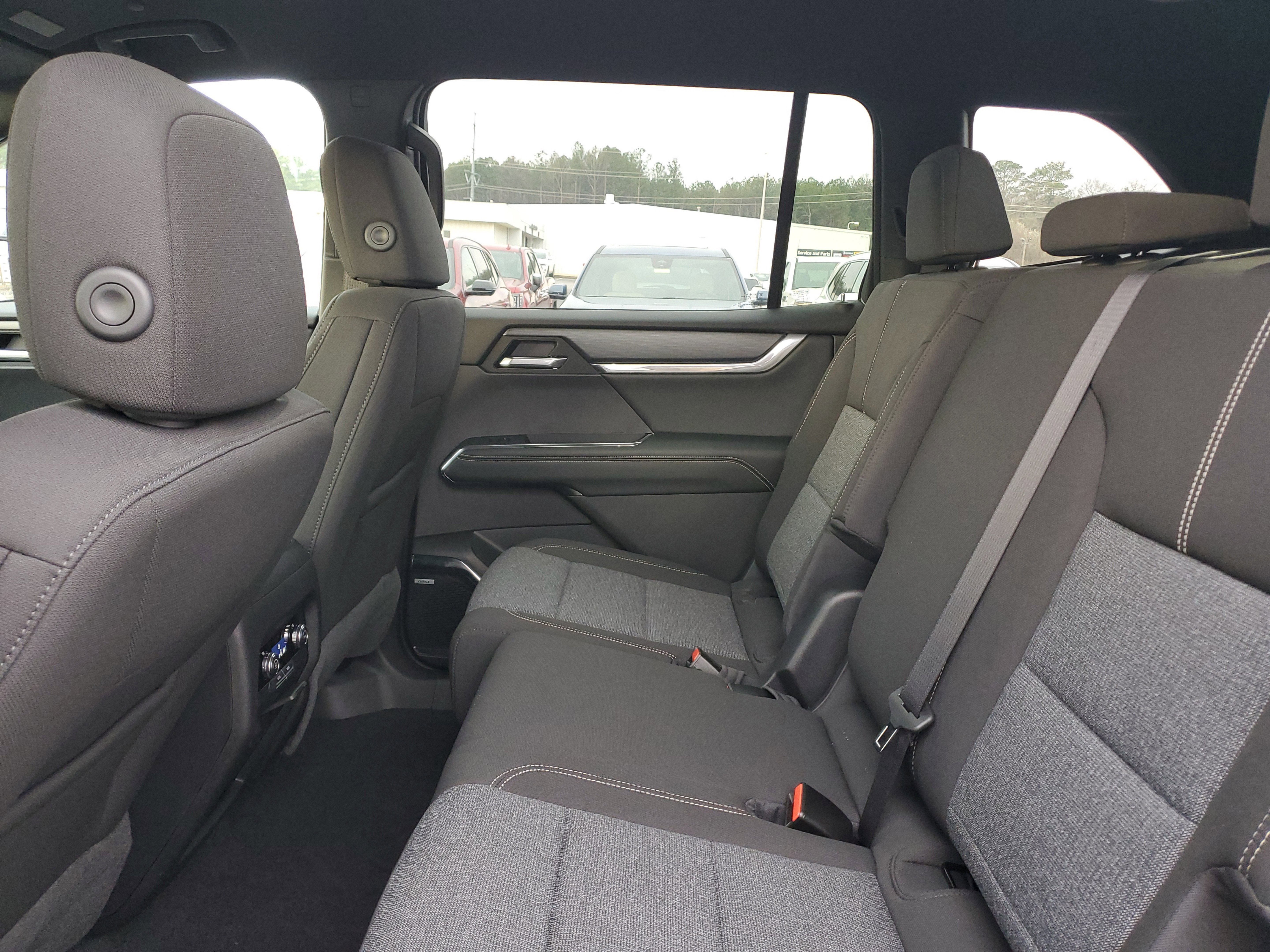 New 2025 GMC Acadia Elevation image 12