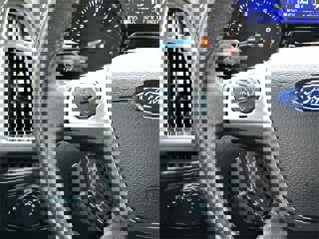 Used 2012 Ford Focus SEL w/ SEL/Titanium Winter Pkg image 7