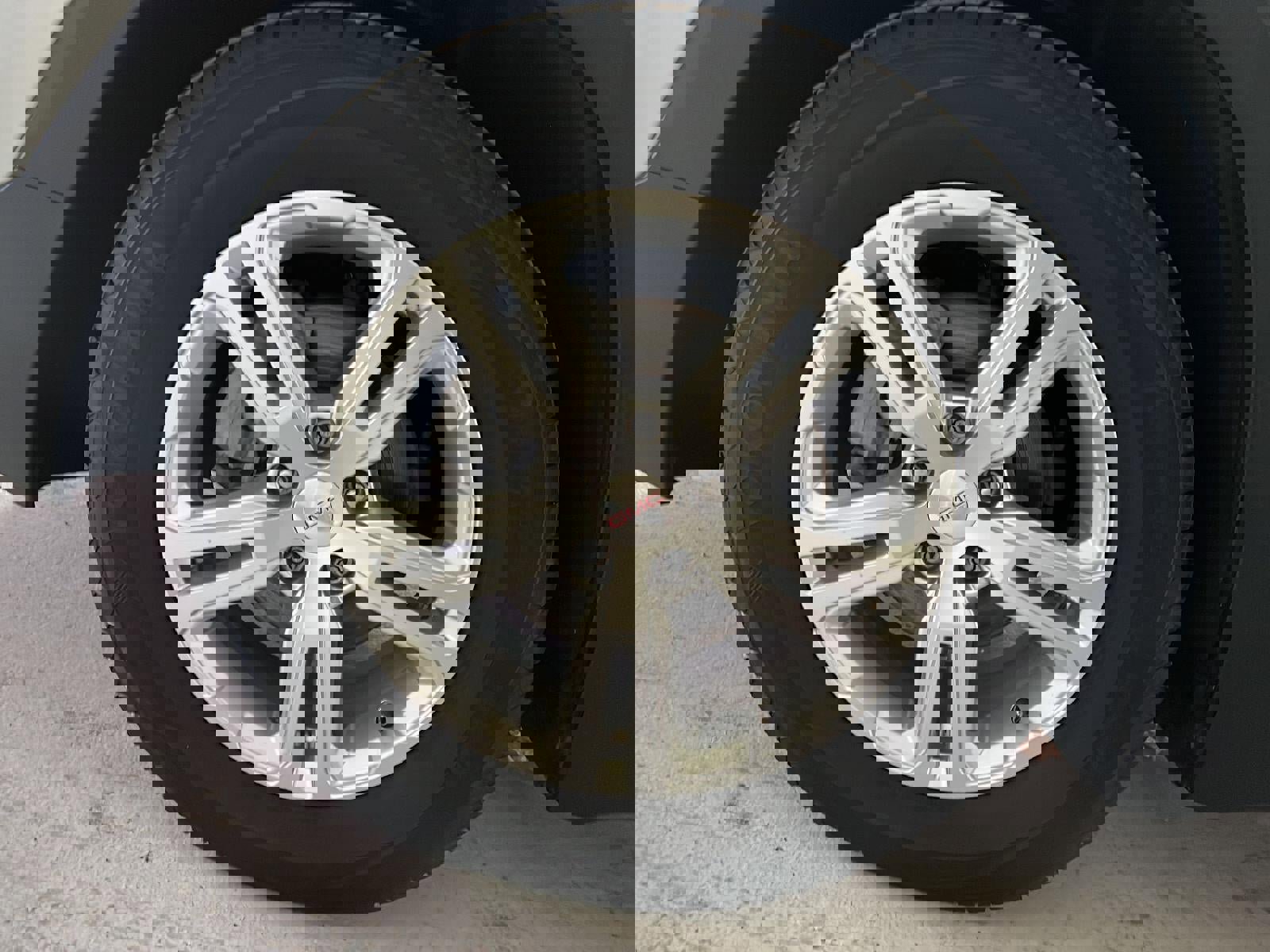 Used 2019 GMC Terrain SLE image 27