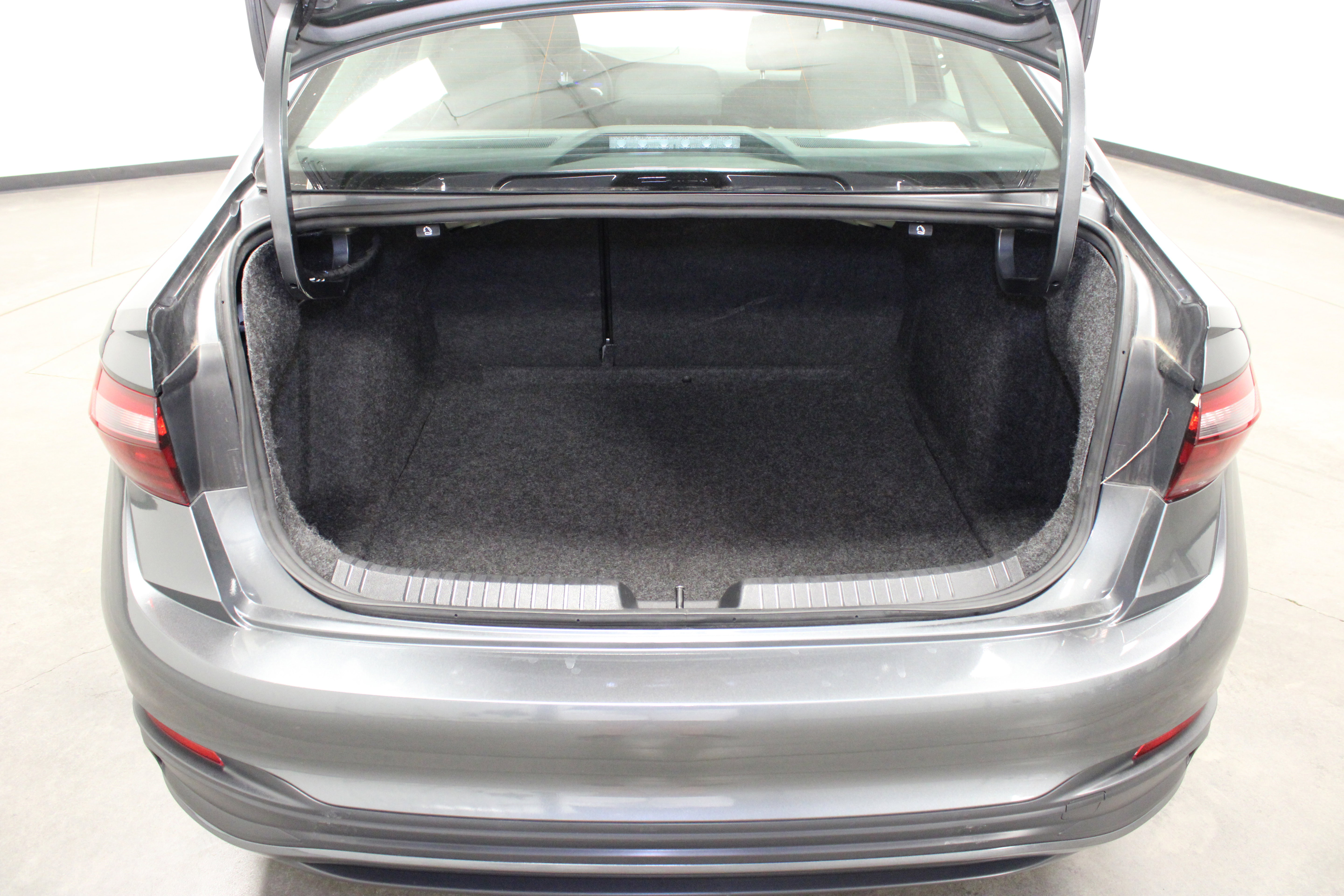 Used 2024 Volkswagen Jetta S FWD image 12
