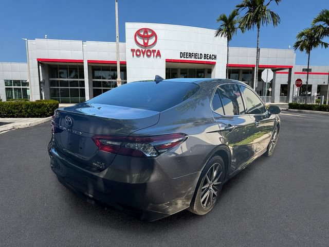 Used 2022 Toyota Camry XLE FWD image 13