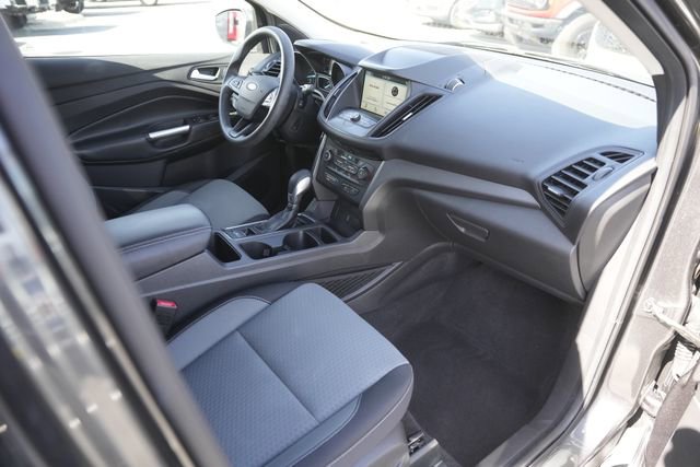 Used 2019 Ford Escape SE image 17
