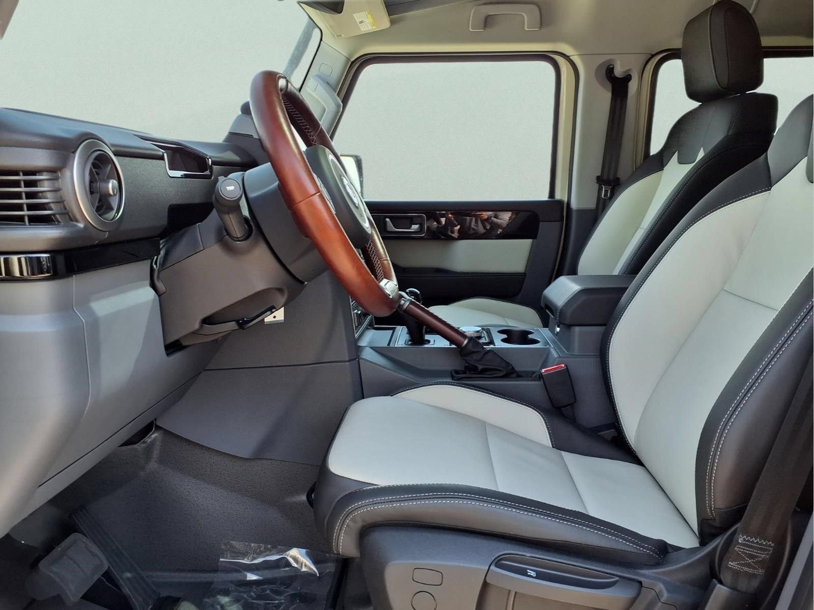 New 2026 INEOS Grenadier Station Wagon AWD/4WD image 9