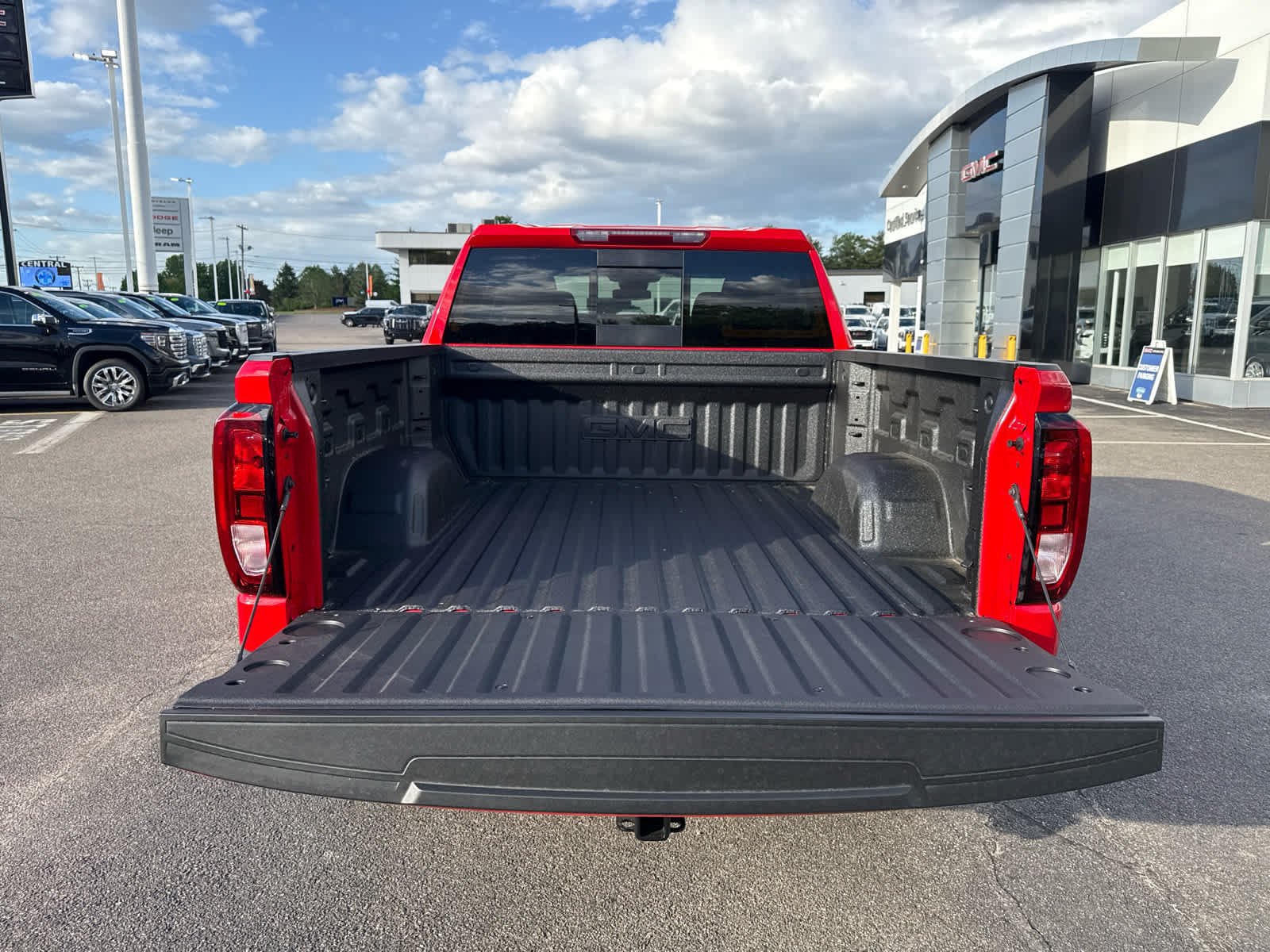 New 2026 GMC Sierra 1500 Elevation w/ Elevation Premium Package AWD/4WD image 12