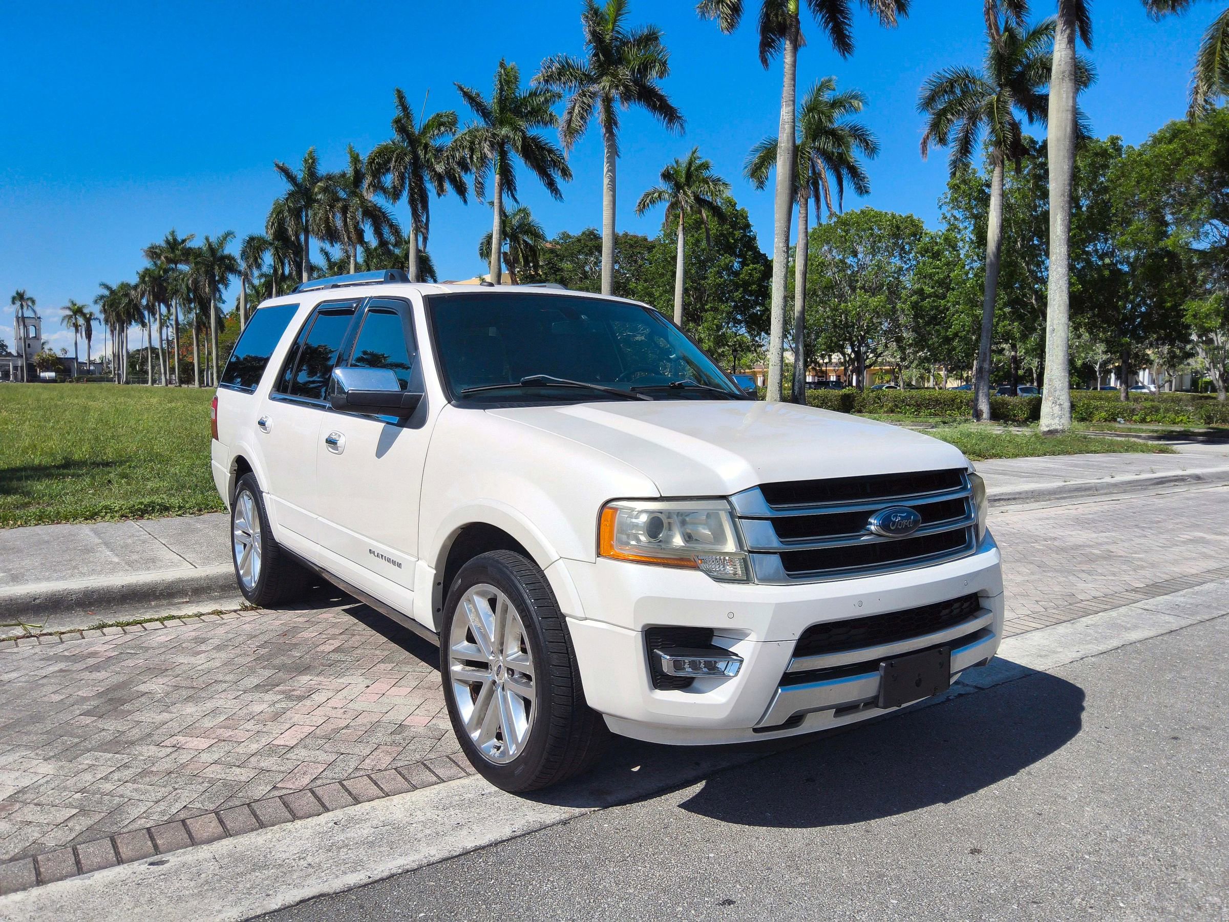 Used 2017 Ford Expedition Platinum