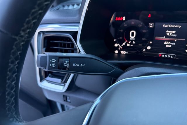 Used 2024 GMC Canyon Elevation w/ Convenience Package image 18