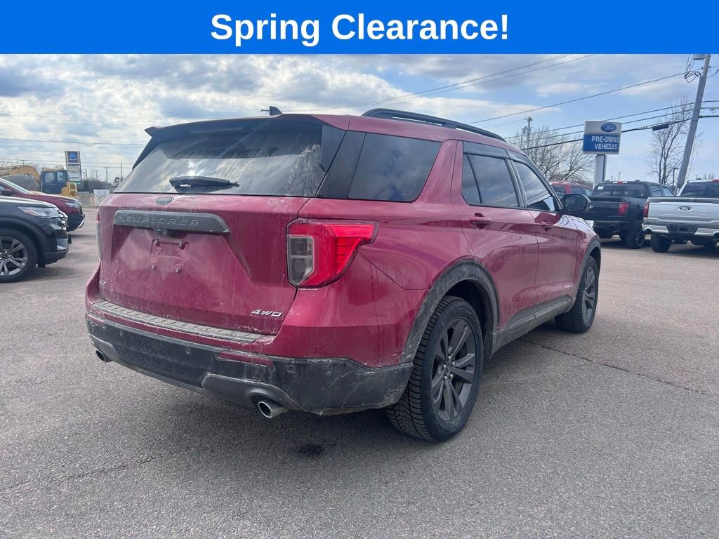 Used 2023 Ford Explorer XLT w/ Equipment Group 202A image 6