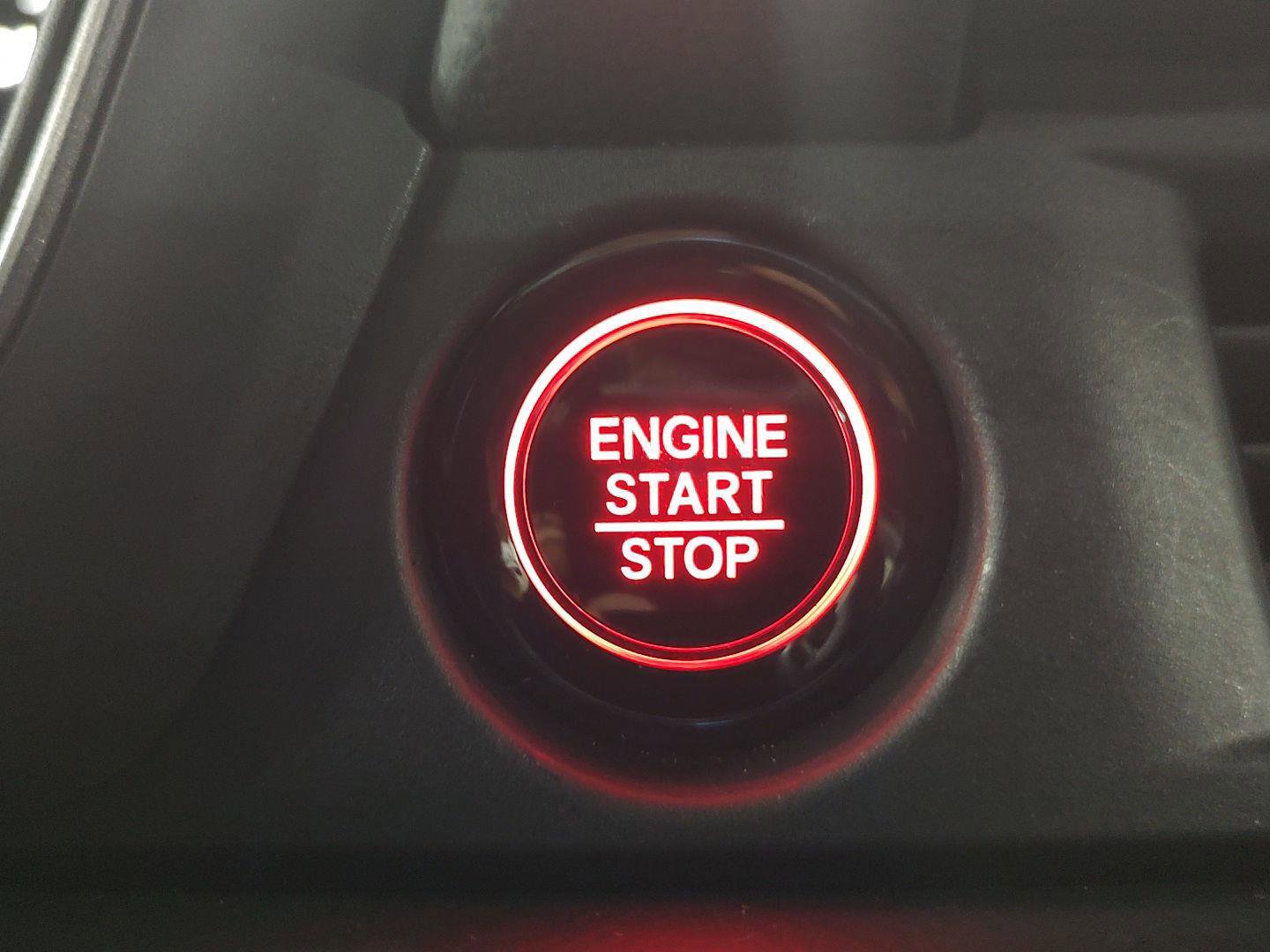 Used 2025 Honda Pilot TrailSport image 11