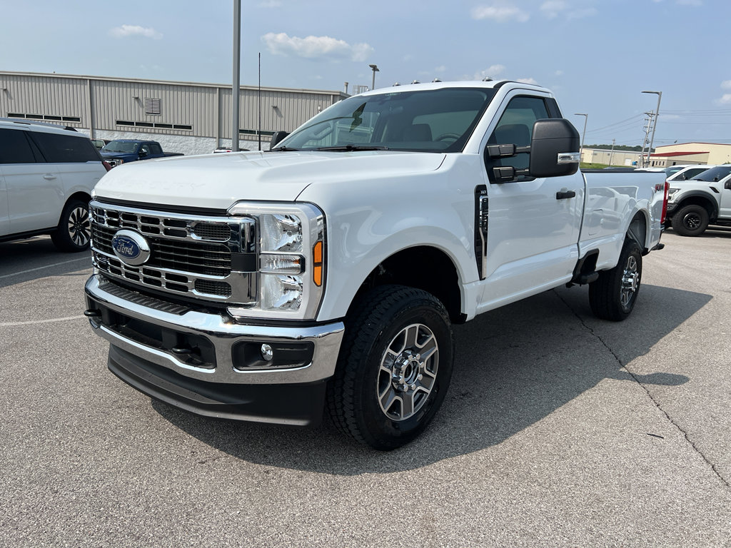 New 2025 Ford F250 XLT image 2