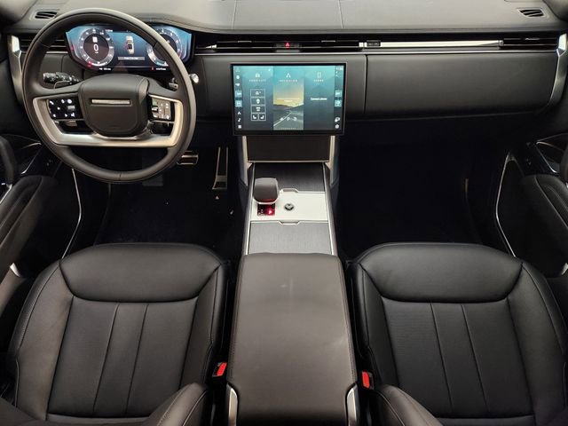 New 2025 Land Rover Range Rover SE image 4