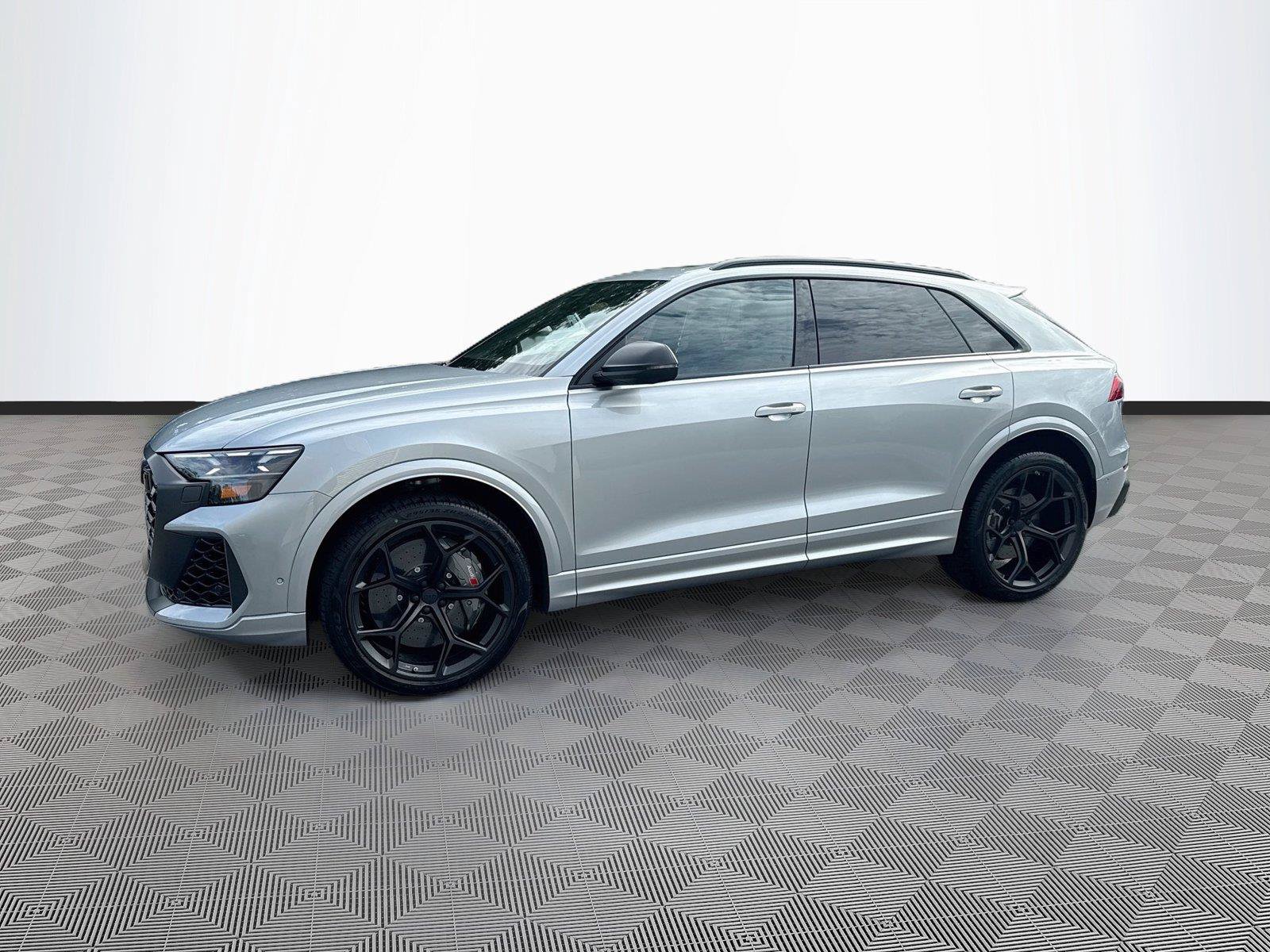 New 2027 Audi RS Q8 performance AWD/4WD image 3