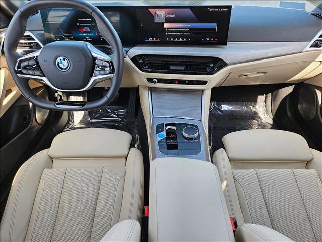 Used 2025 BMW i4 eDrive40 image 17