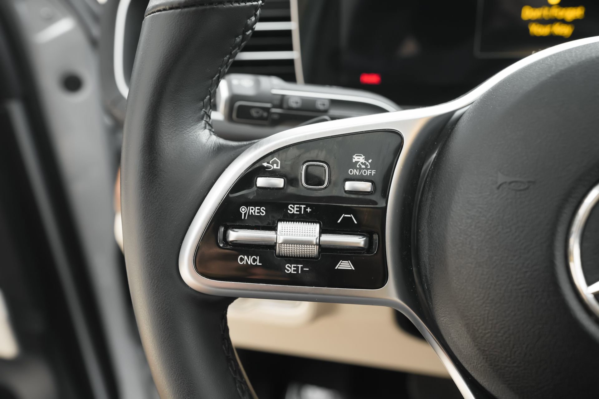 Used 2023 Mercedes-Benz GLE 450 4MATIC image 19