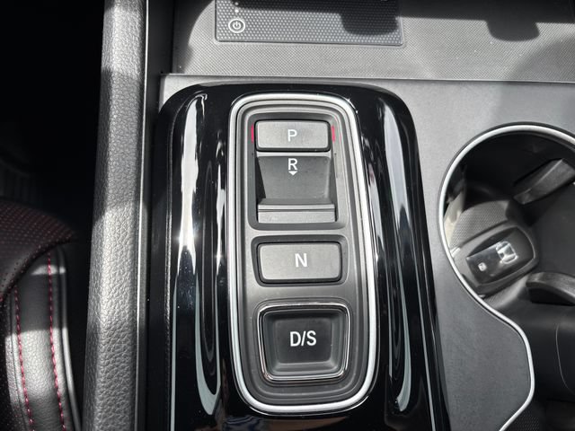 Used 2025 Honda Pilot Black Edition image 21