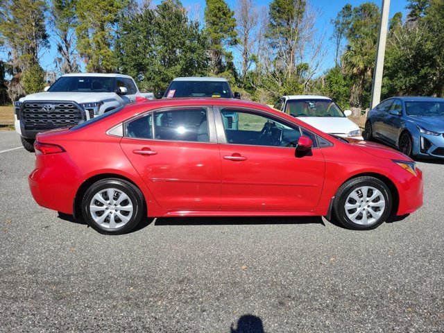 Used 2020 Toyota Corolla LE image 9