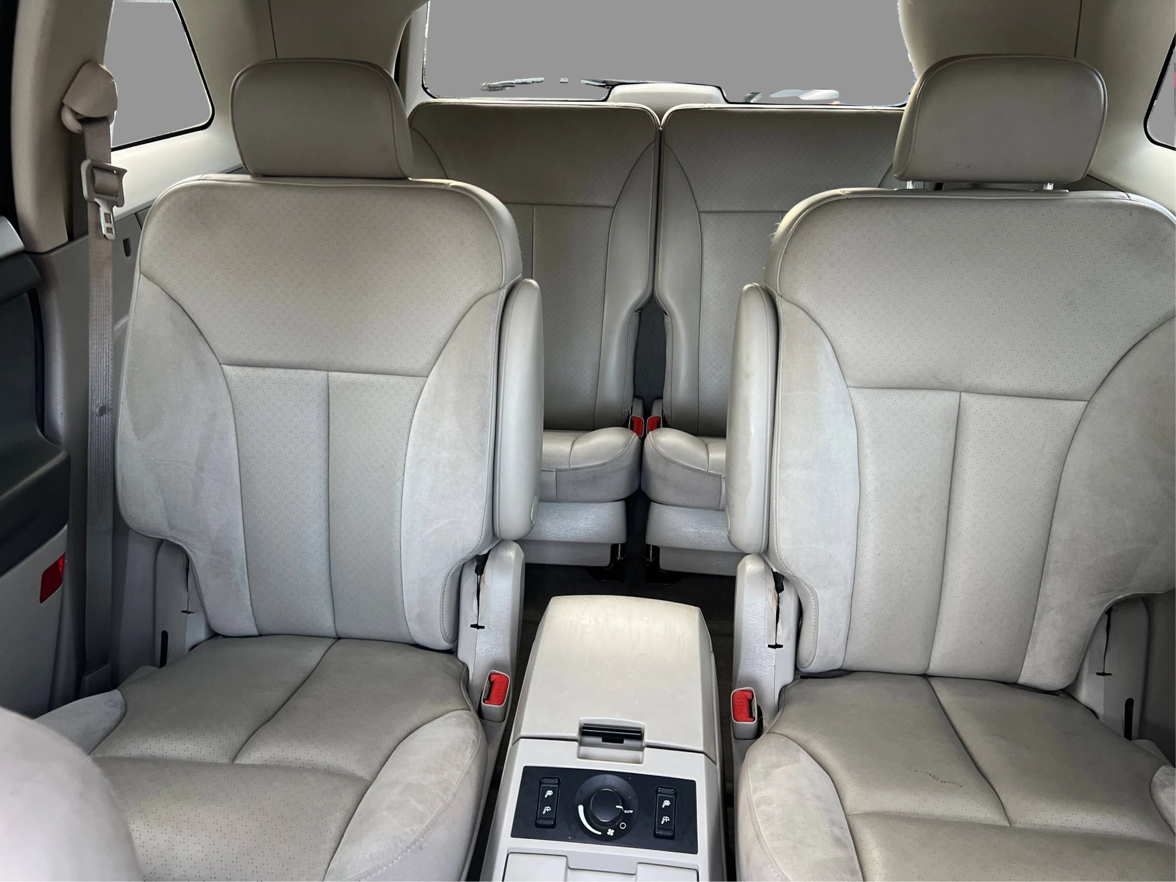 Used 2007 Chrysler Pacifica Limited AWD/4WD image 17