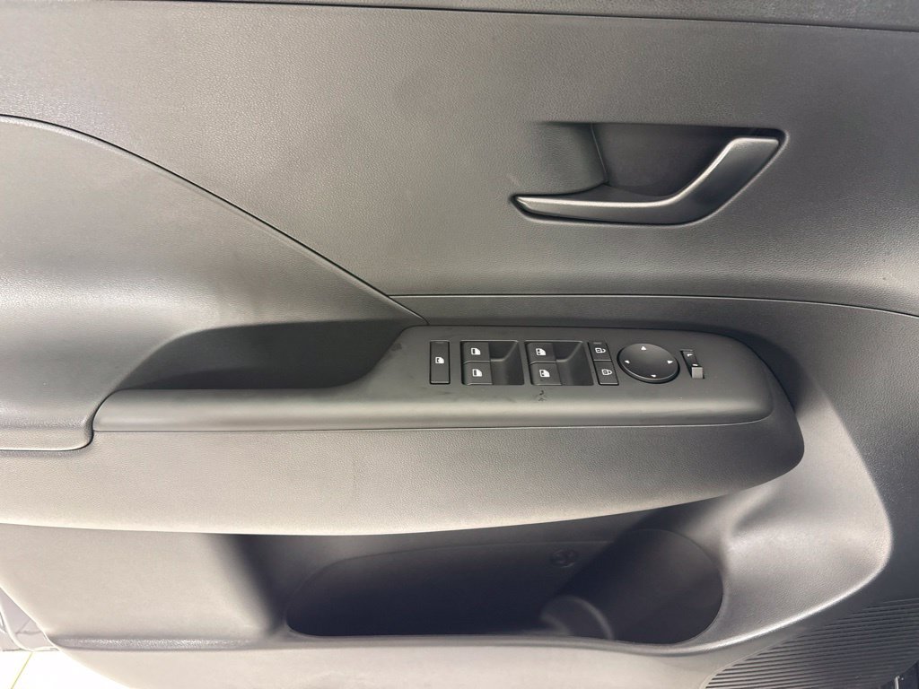 New 2027 Hyundai Kona SEL Sport FWD image 17