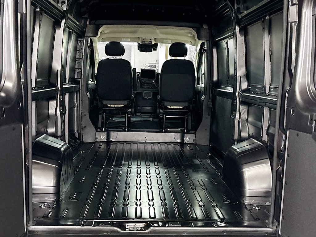 New 2026 RAM ProMaster 2500 w/ Premium Convenience Group FWD image 20