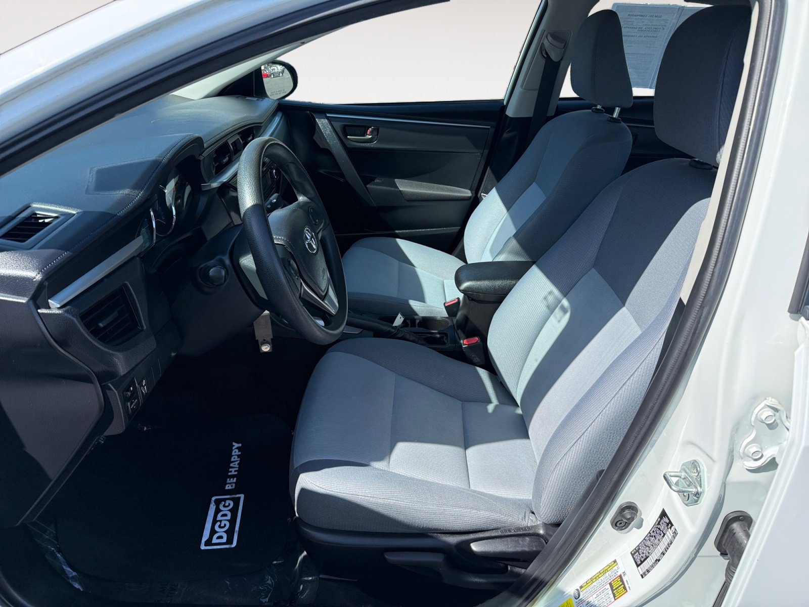 Used 2014 Toyota Corolla L FWD image 10