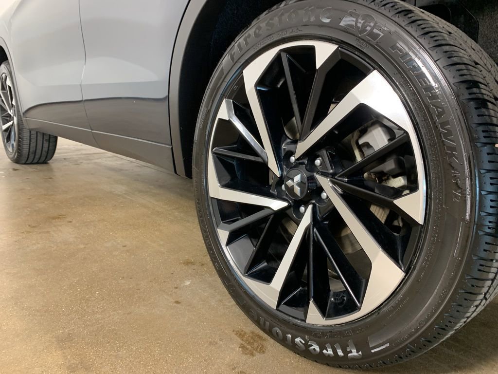 Used 2024 Mitsubishi Outlander SE image 16