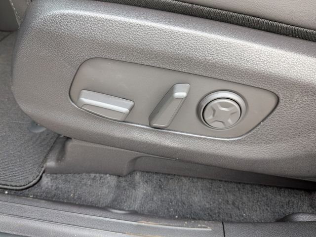New 2027 Kia Carnival EX FWD image 23