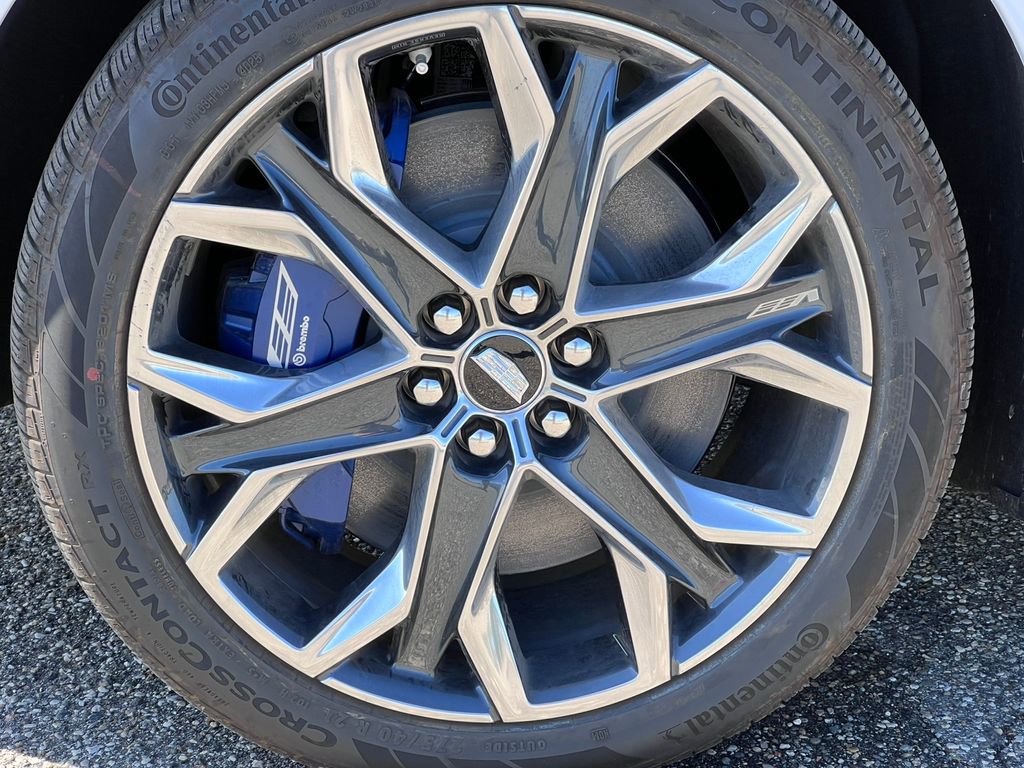 New 2026 Cadillac Optiq V AWD/4WD image 6