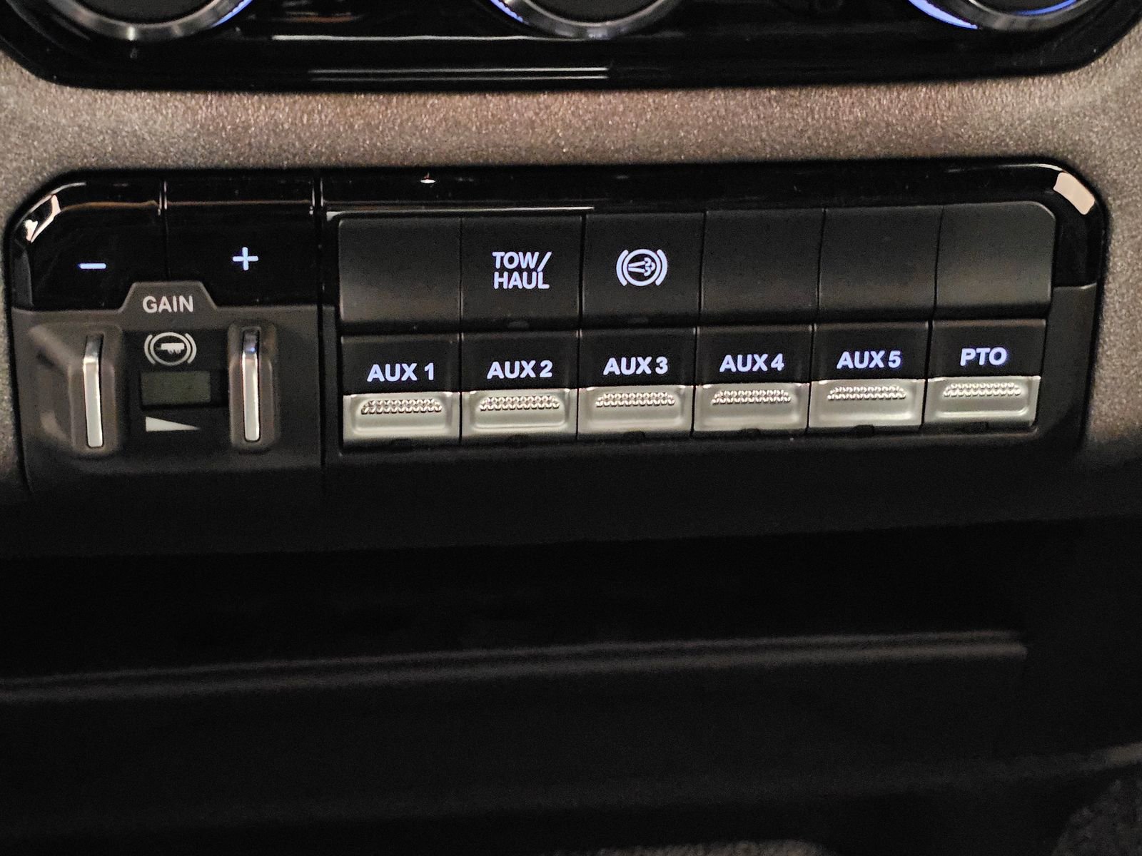 New 2026 RAM 5500 Tradesman image 28