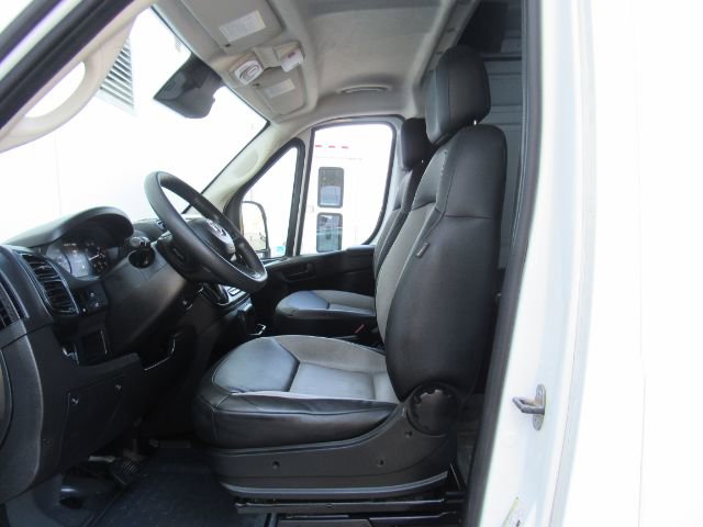 Used 2025 RAM ProMaster 2500 w/ Convenience Group image 17