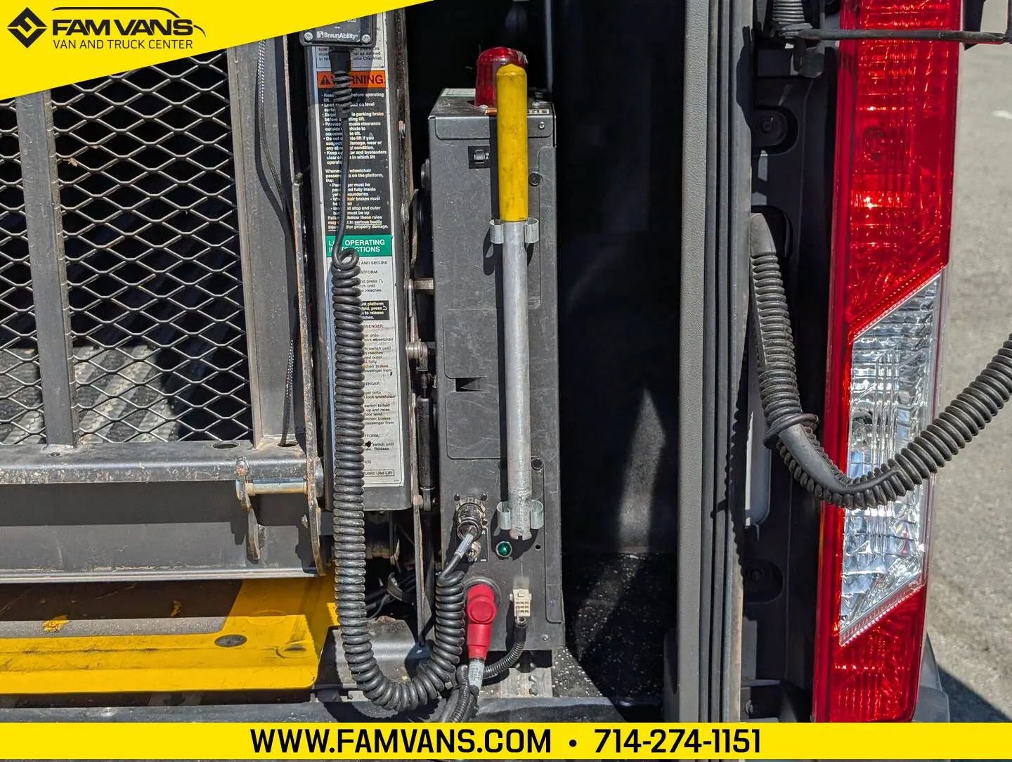 Used 2020 Ford Transit 150 XL image 16